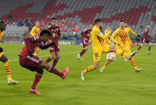 ¿Adiós? Bayern Munich gana al Barcelona en el descanso y lo mandaría a Europa League