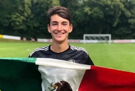 Hijo del Loco Abreu estaría encantado de jugar con Chivas, ¿esto es posible? Hijo del Loco Abreu estaría encantado de jugar con Chivas, ¿esto es posible?