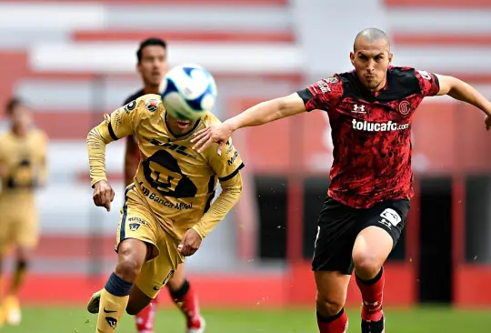 Toluca vence a Pumas con polémica arbitral tras gol anulado por Santander Toluca vence a Pumas con polémica arbitral tras gol anulado por Santander