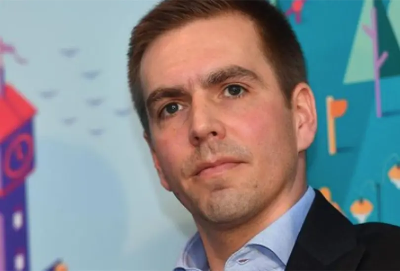 Lahm aconseja a futbolistas que no confiesen su homosexualidad Lahm aconseja a futbolistas que no confiesen su homosexualidad
