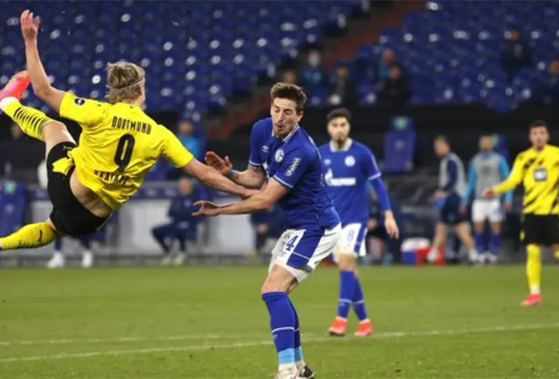 El golazo de tijera de Haaland con el Borussia Dortmund