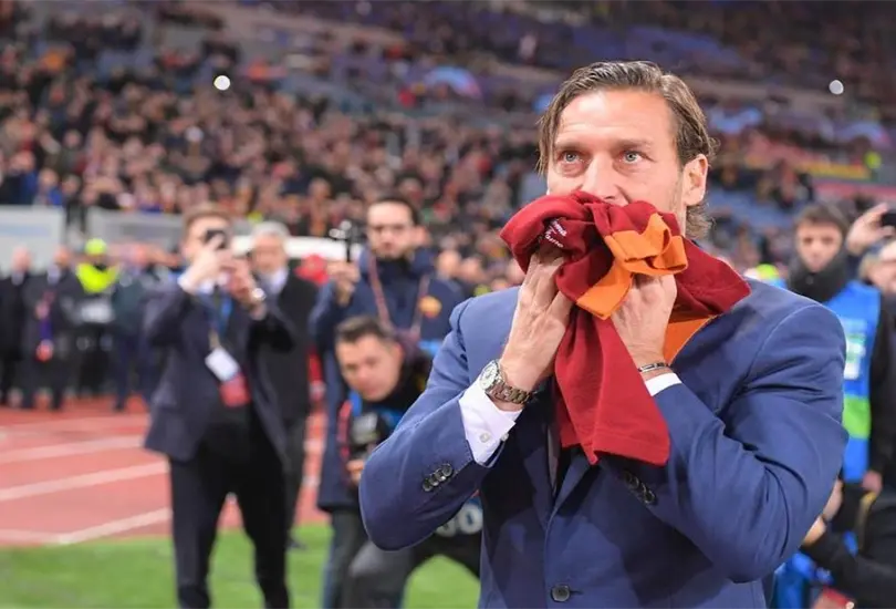 Prefer&iacute;a suicidarme antes que irme de Roma, confiesa Francesco Totti