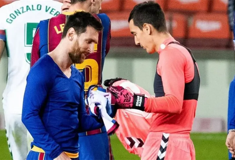 Portero del Elche, sorprendido porque Messi le pidi&oacute; su jersey