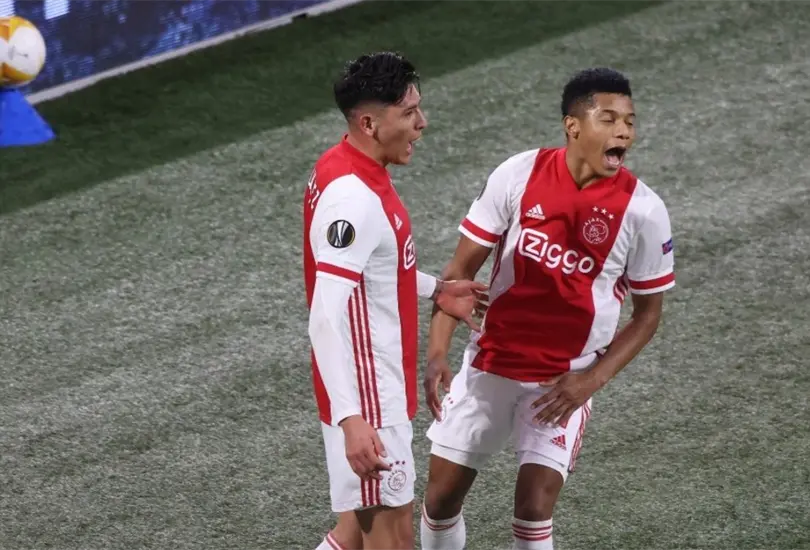 Edson y el Ajax avanzan; Chucky y Guti quedan eliminados de la Europa League Edson y el Ajax avanzan; Chucky y Guti quedan eliminados de la Europa League