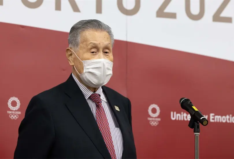 Organizador de los JO de Tokio hace comentario sexista; se tuvo que disculpar