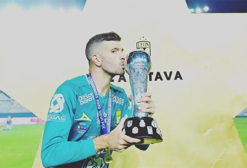 Jugué la final contra Pumas contagiado de Covid-19, revela futbolista de León Jugué la final contra Pumas contagiado de Covid-19, revela futbolista de León