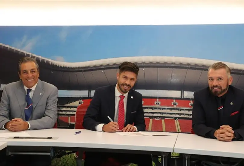El fichaje de Oribe Peralta en Chivas fue una equivocación: José Luis Higuera El fichaje de Oribe Peralta en Chivas fue una equivocación: José Luis Higuera
