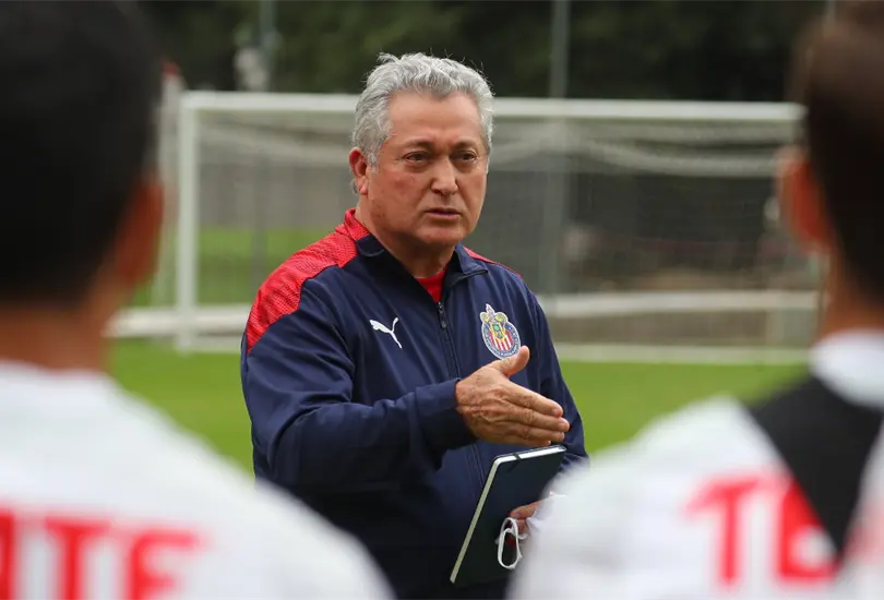 Vucetich sobre el Clásico: nos superaron pero el marcador no debió quedar así Vucetich sobre el Clásico: nos superaron pero el marcador no debió quedar así