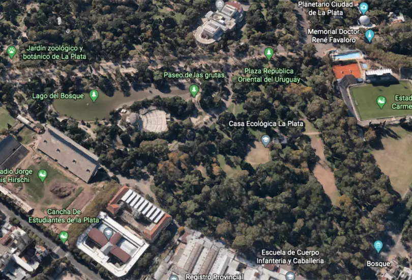 ¡VECINOS! Estadios de futbol que están muy cerca uno del otro ¡VECINOS! Estadios de futbol que están muy cerca uno del otro