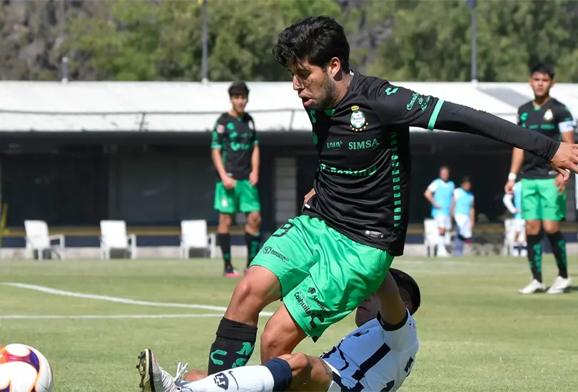Jugador de Pumas Sub-20 recibe duro castigo por fracturar a rival Jugador de Pumas Sub-20 recibe duro castigo por fracturar a rival