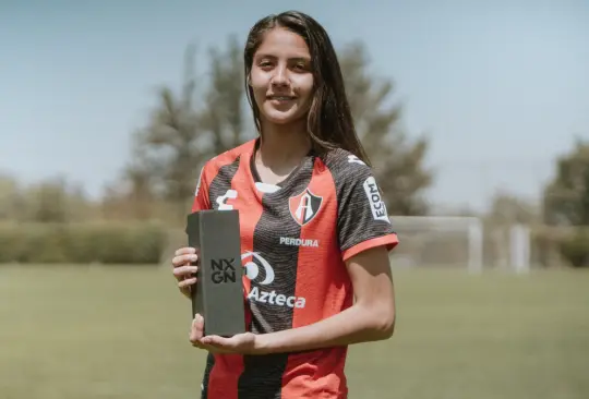 Alison González es reconocida como la tercera mejor promesa del futbol femenil