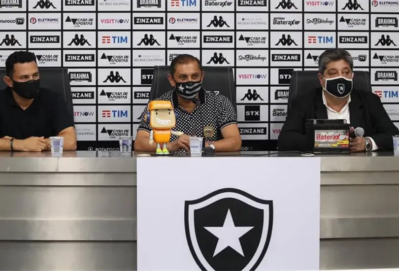 En Brasil, los clubes sólo podrán despedir a dos entrenadores por torneo En Brasil, los clubes sólo podrán despedir a dos entrenadores por torneo