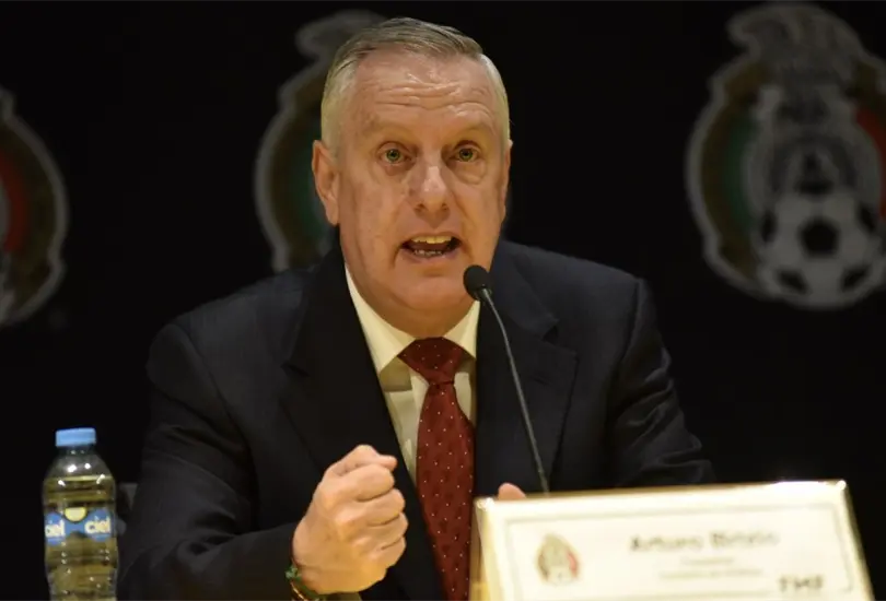 Arturo Brizio ha decepcionado como presidente de la Comisión, dice García Orozco Arturo Brizio ha decepcionado como presidente de la Comisión, dice García Orozco