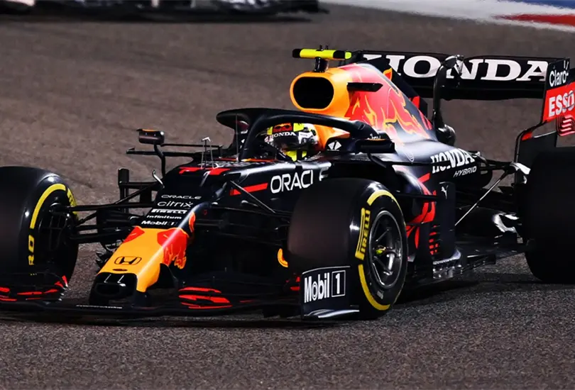 &iexcl;De locos! Checo se recupera de falla mec&aacute;nica y queda en el Top 5