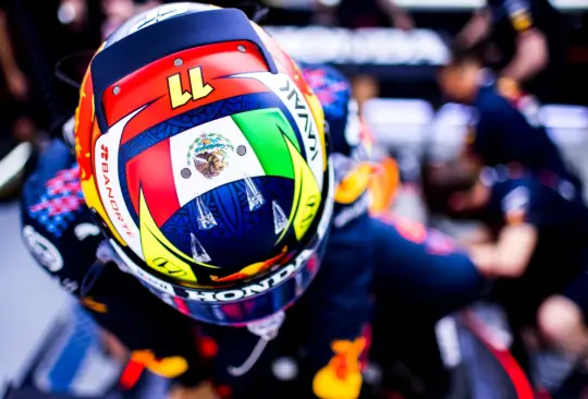 Reconocen remontada de Checo Pérez en el GP de Bahréin Reconocen remontada de Checo Pérez en el GP de Bahréin