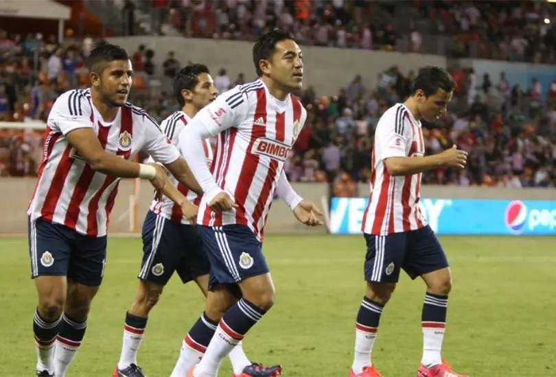 Me dejé llevar por malas amistades en mi etapa con Chivas, afirma Marco Fabián Me dejé llevar por malas amistades en mi etapa con Chivas, afirma Marco Fabián