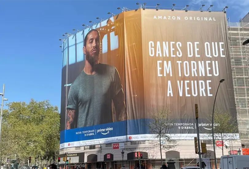 Sergio Ramos parodia lona de Laporta, pero con error gramatical