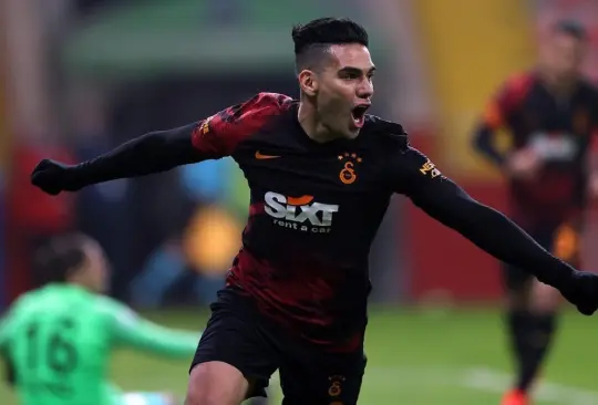 Operarán a Falcao tras accidente en un entrenamiento con el Galatasaray Operarán a Falcao tras accidente en un entrenamiento con el Galatasaray