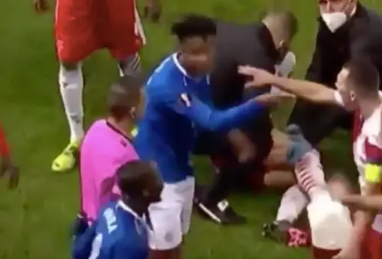 Jugador del Slavia recibe castigo por insultos racistas; se perdería la Euro Jugador del Slavia recibe castigo por insultos racistas; se perdería la Euro
