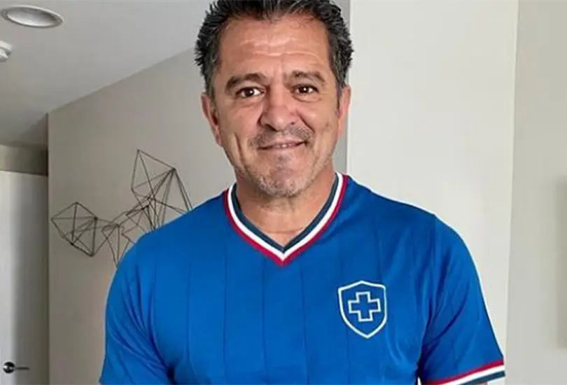 Carlos Hermosillo asegur&oacute; que es vergonzoso el nivel futbol&iacute;stico de la MLS y pidi&oacute; no llamar salvador a Javier Chicharito Hern&aacute;ndez