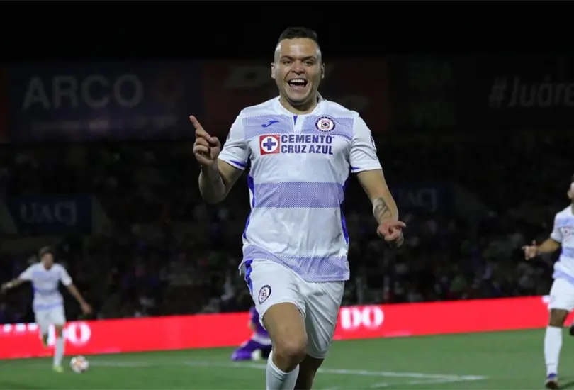 Cruz Azul llega a 11 victorias en el torneo y consigue r&eacute;cord institucional
