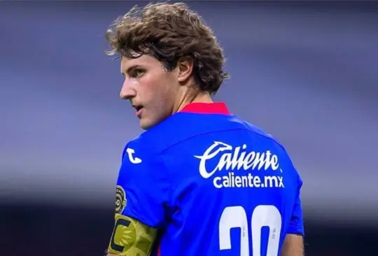 Santi Giménez le pide a aficionados de Cruz Azul soñar con la novena Santi Giménez le pide a aficionados de Cruz Azul soñar con la novena