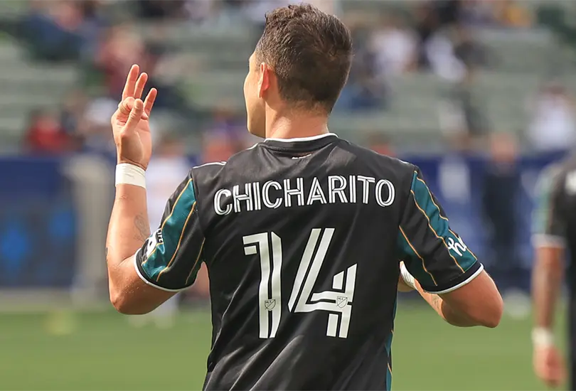 Chicharito mantiene viva la opci&oacute;n de reforzar al Tri en Tokio 2020: no estoy cerrado