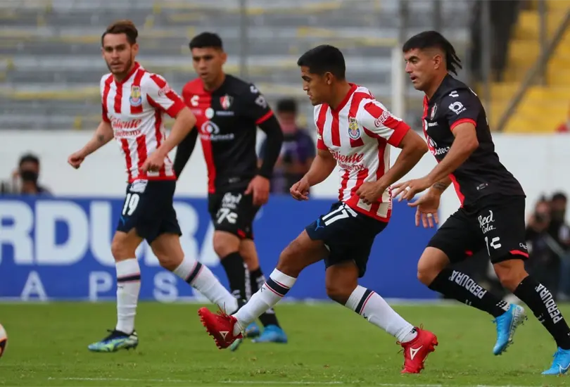 El Chepo de la Torre ve a Chivas como un rival peligroso en la Liguilla 