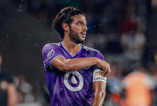 Equipo de LaLiga estaría interesado en fichar a Carlos Vela 