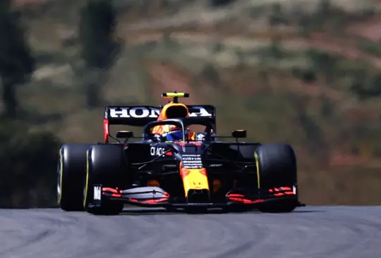 Checo acepta que batalló en las prácticas del GP de Portugal, pero va por la pole Checo acepta que batalló en las prácticas del GP de Portugal, pero va por la pole