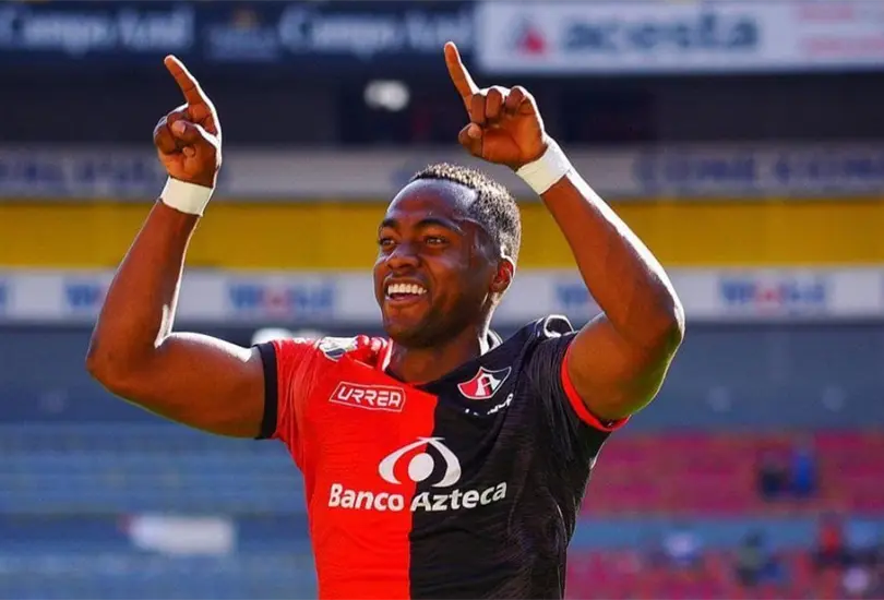 Los requisitos que cumpli&oacute; Renato Ibarra para quedar absuelto de cargos