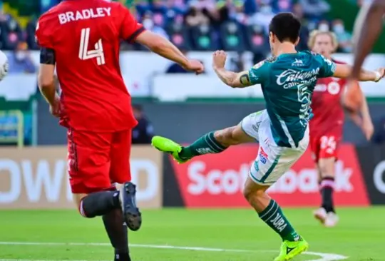 El golazo y el autogolazo de León ante Toronto en la Concachampions