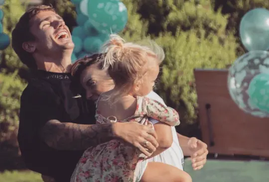 La curiosa tradición de Griezmann... ¡todos sus hijos nacen el mismo día! La curiosa tradición de Griezmann... ¡todos sus hijos nacen el mismo día!