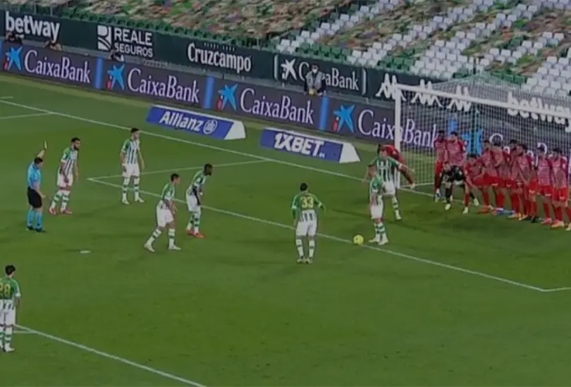 El ins&oacute;lito gol del Real Betis que los pone en puestos de Europa League