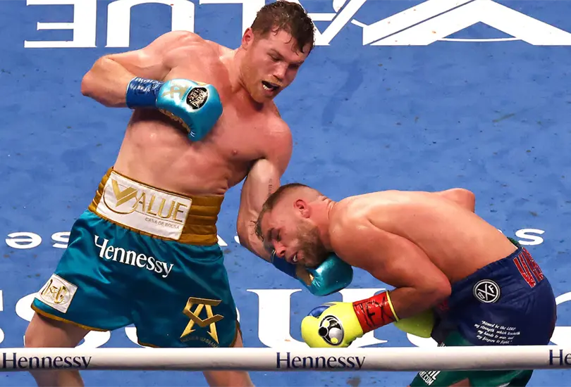 Saunders reaparece y revela el da&ntilde;o que le caus&oacute; Canelo: me conect&oacute; un buen golpe