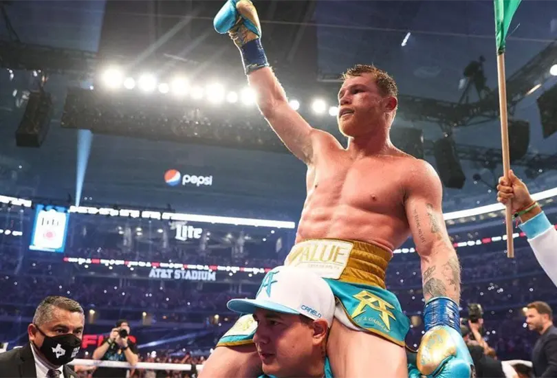 Mauricio Sulaim&aacute;n pone al Canelo a la altura de Maradona y Pel&eacute;