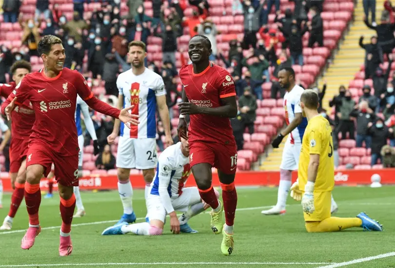 Liverpool clasifica a Champions League; &iquest;lo acompa&ntilde;a Chelsea o Leicester?