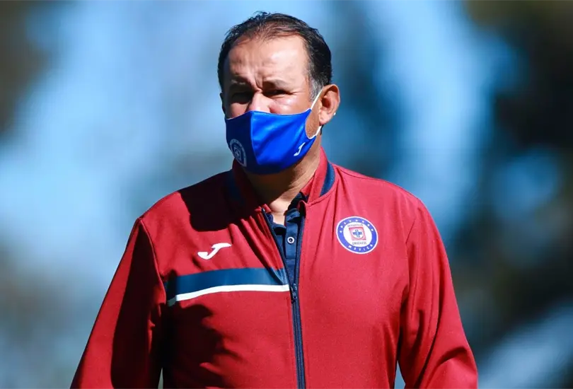 &iquest;C&oacute;mo le ha ido a Juan Reynoso en las finales como director t&eacute;cnico?