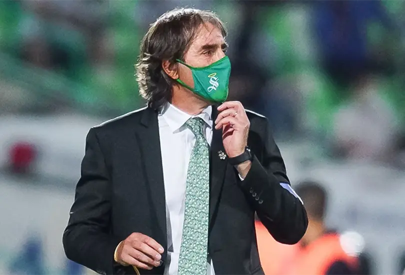 &iquest;Cu&aacute;l es la marca de Guillermo Almada con Santos en el Estadio Azteca?