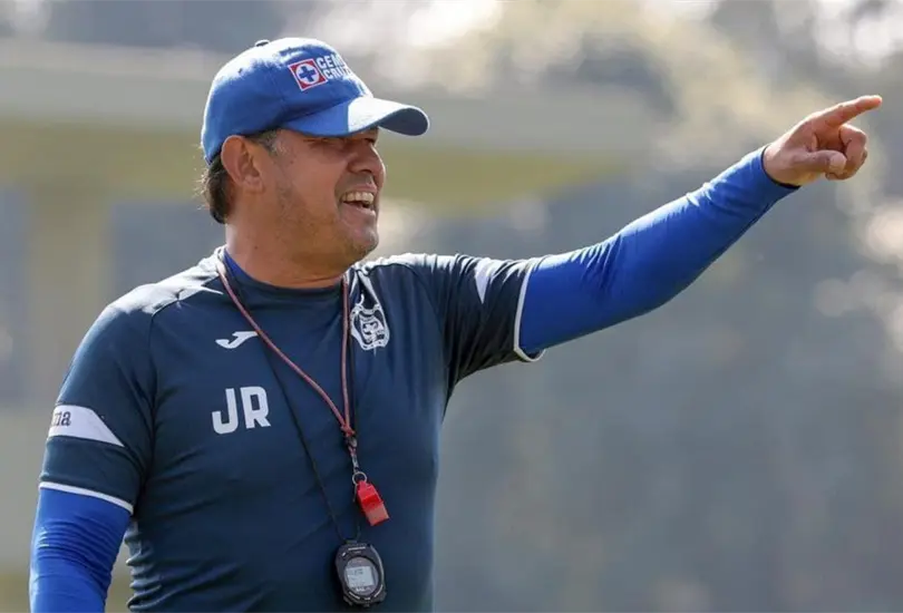 Reynoso aclara el tema de la mentalidad en Cruz Azul: ya venimos jugando la liguilla Reynoso aclara el tema de la mentalidad en Cruz Azul: ya venimos jugando la liguilla