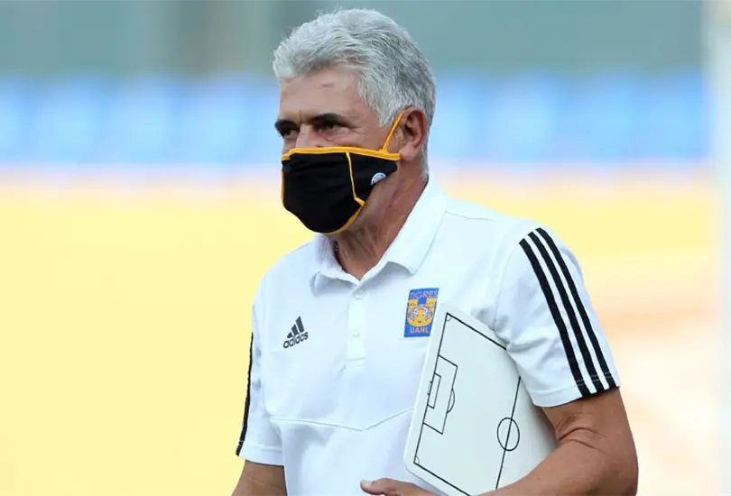 Tuca Ferretti reconoce que sí le han llegado ofertas, pero no son de la Liga MX Tuca Ferretti reconoce que sí le han llegado ofertas, pero no son de la Liga MX