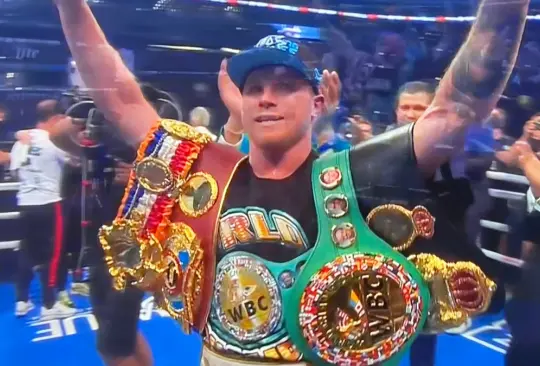 Canelo calla a Saunders y lo vence con KO técnico