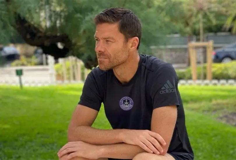 Mazatlán FC presenta a Xabi Alonso... como nuevo aficionado del club Mazatlán FC presenta a Xabi Alonso... como nuevo aficionado del club