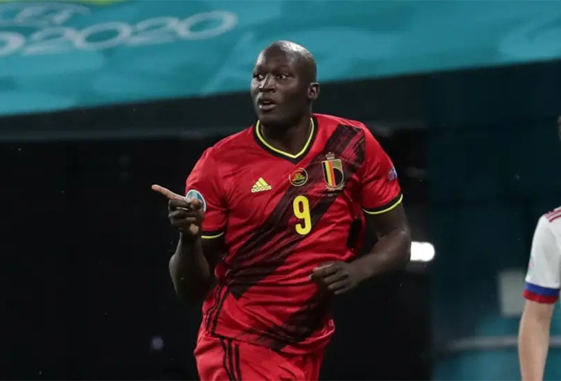 Lukaku luce con doblete en goleada de B&eacute;lgica a Rusia