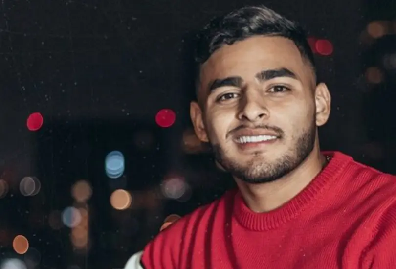 Alexis Vega se puso diamantes en los dientes; no ser&iacute;a el &uacute;nico chivahermano