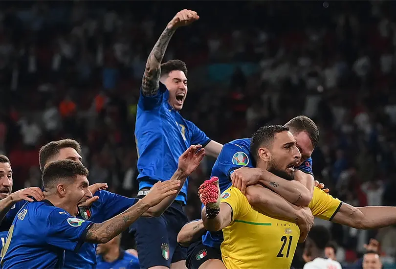 Entre sorpresas y equipos de época: estos han sido los campeones en la Eurocopa Entre sorpresas y equipos de época: estos han sido los campeones en la Eurocopa