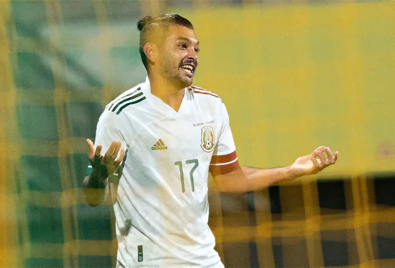 &iquest;Qu&eacute; equipos buscar&iacute;an al Tecatito Corona para la siguiente temporada?