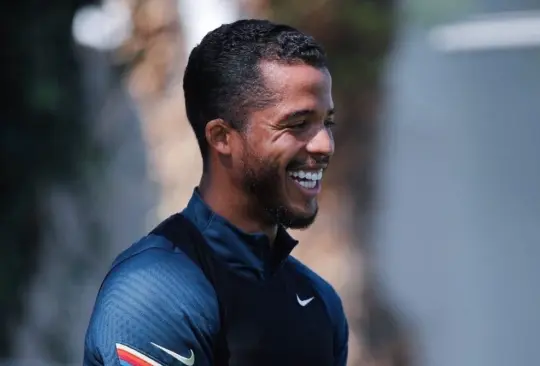 Giovani dos Santos se quedaría en la Liga MX; ya negocia con un equipo