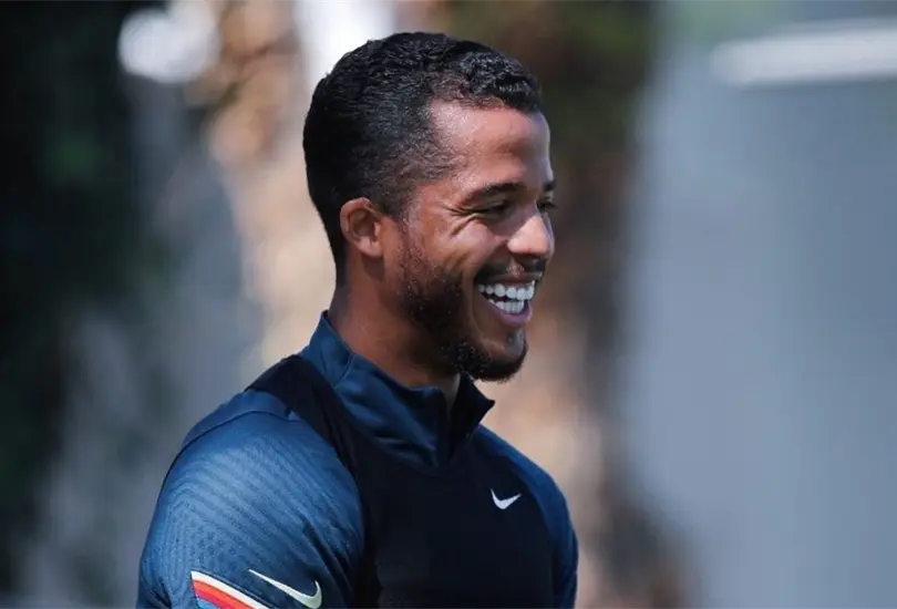 Giovani dos Santos se quedar&iacute;a en la Liga MX; ya negocia con un equipo