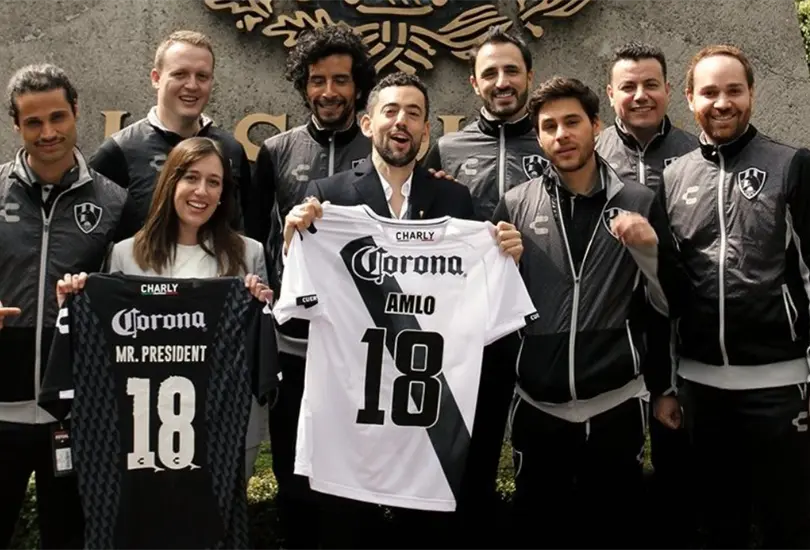 Club de Cuervos: Curiosidades del equipo famoso de la TV que llegar&iacute;a a... la Liga MX